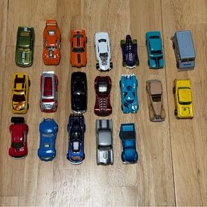 Hot Wheels cars bundle, 19 Hot Wheels cars